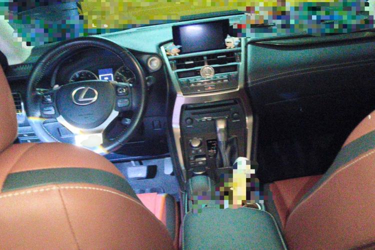 Used Lexus NX 2015 200T All-Wheel-Drive Fēngshàng Edition Center Console