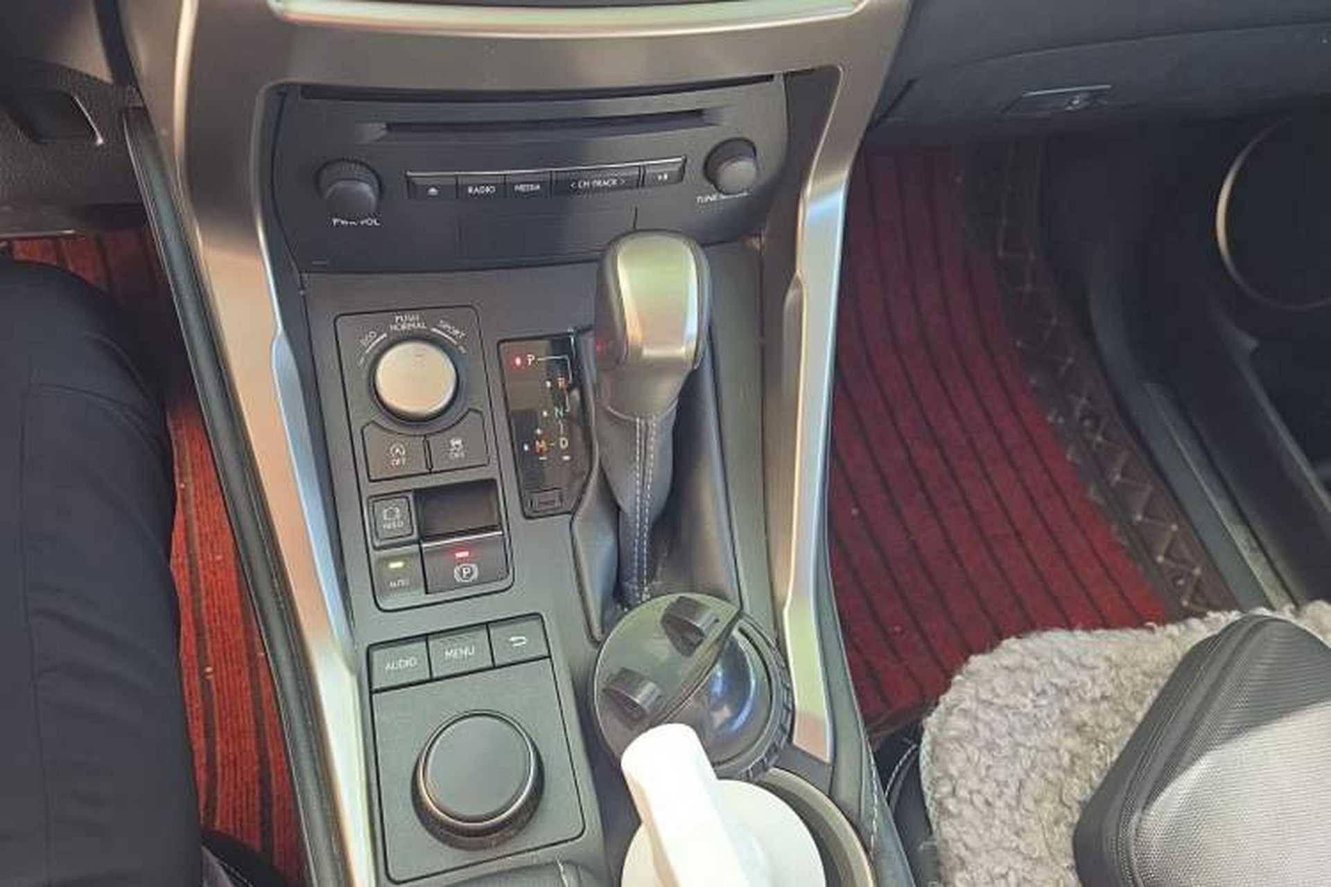 Used Lexus NX 2015 200 Front-Wheel Drive X-Trail SE Edition Gear Lever