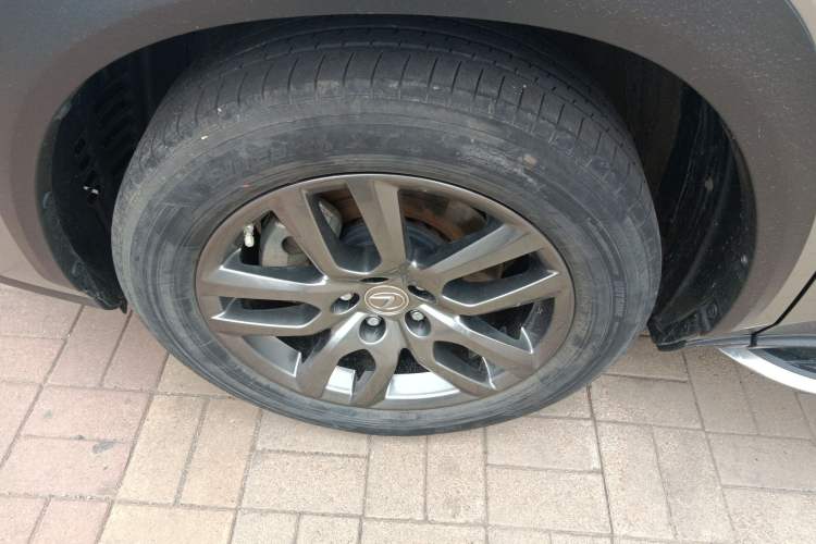 Used Lexus NX 2015 200T All-Wheel-Drive Fēngshàng Edition Left Front Wheel Hub