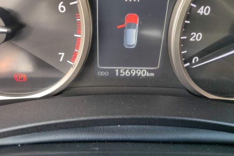 Used Lexus NX 2015 200 All-Wheel Drive Fēngshàng Edition Odometer Close Up