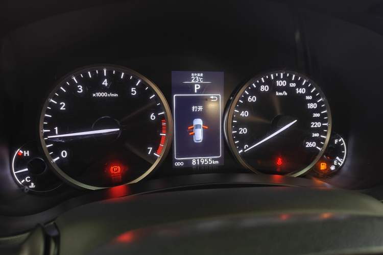 Used Lexus NX 2015 200 Front-Wheel Drive X-Trail SE Edition Odometer Close Up