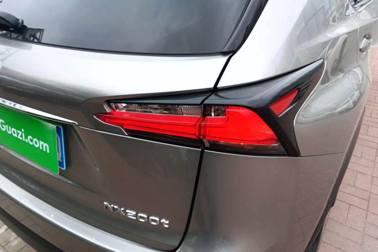 Used Lexus NX 2015 200T All-Wheel-Drive Fēngshàng Edition Right Rear Taillight