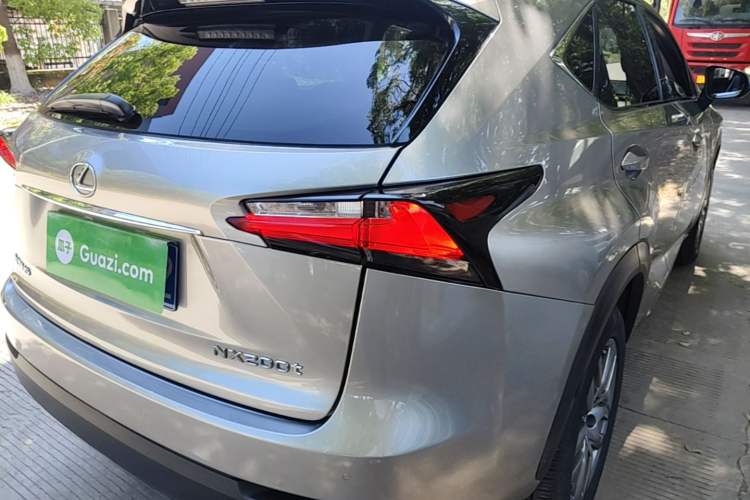 Used Lexus NX 2015 200T All-Wheel-Drive Fēngshàng Edition Right Rear Taillight