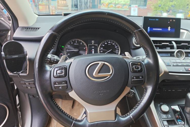 Used Lexus NX 2015 200T All-Wheel-Drive Fēngshàng Edition Steering Wheel