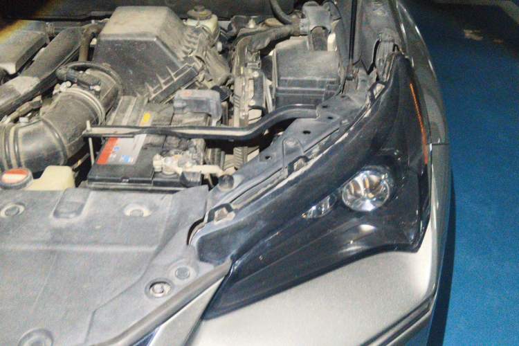 Used Lexus NX 2015 200T All-Wheel-Drive Fēngshàng Edition Engine Bay Left