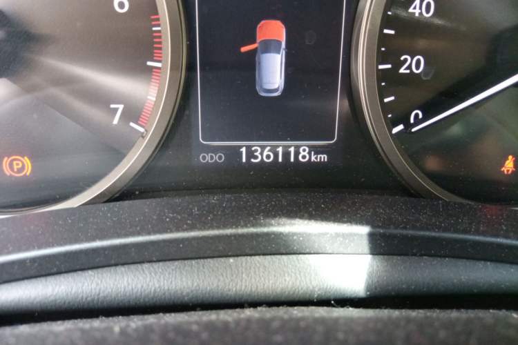 Used Lexus NX 2015 200 All-Wheel Drive Fēngshàng Edition Odometer Close Up