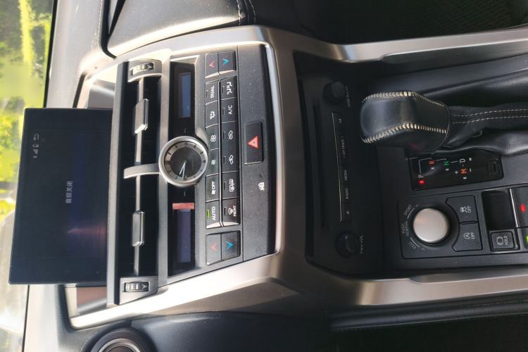 Used Lexus NX 2015 200T All-Wheel-Drive Fēngshàng Edition Audio And AC Panel