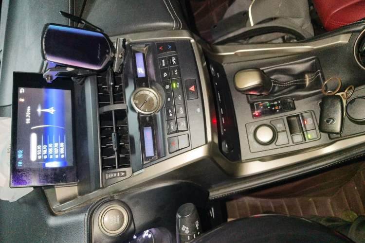 Used Lexus NX 2015 200 Front-Wheel Drive X-Trail SE Edition Audio And AC Panel