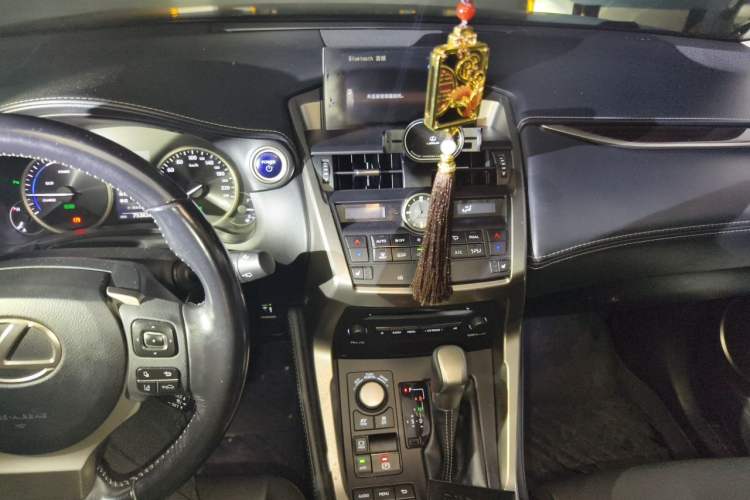 Used Lexus NX 2015 300h All-Wheel-Drive Fēngzhì Edition Audio And AC Panel