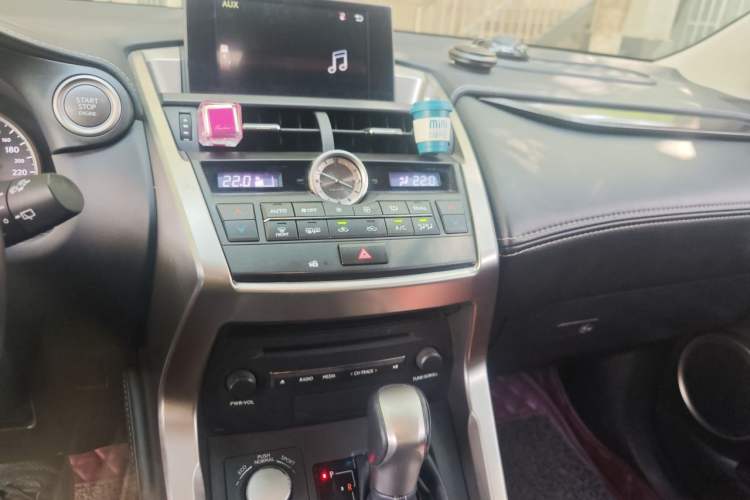 Used Lexus NX 2015 200T All-Wheel-Drive Fēngshàng Edition Audio And AC Panel