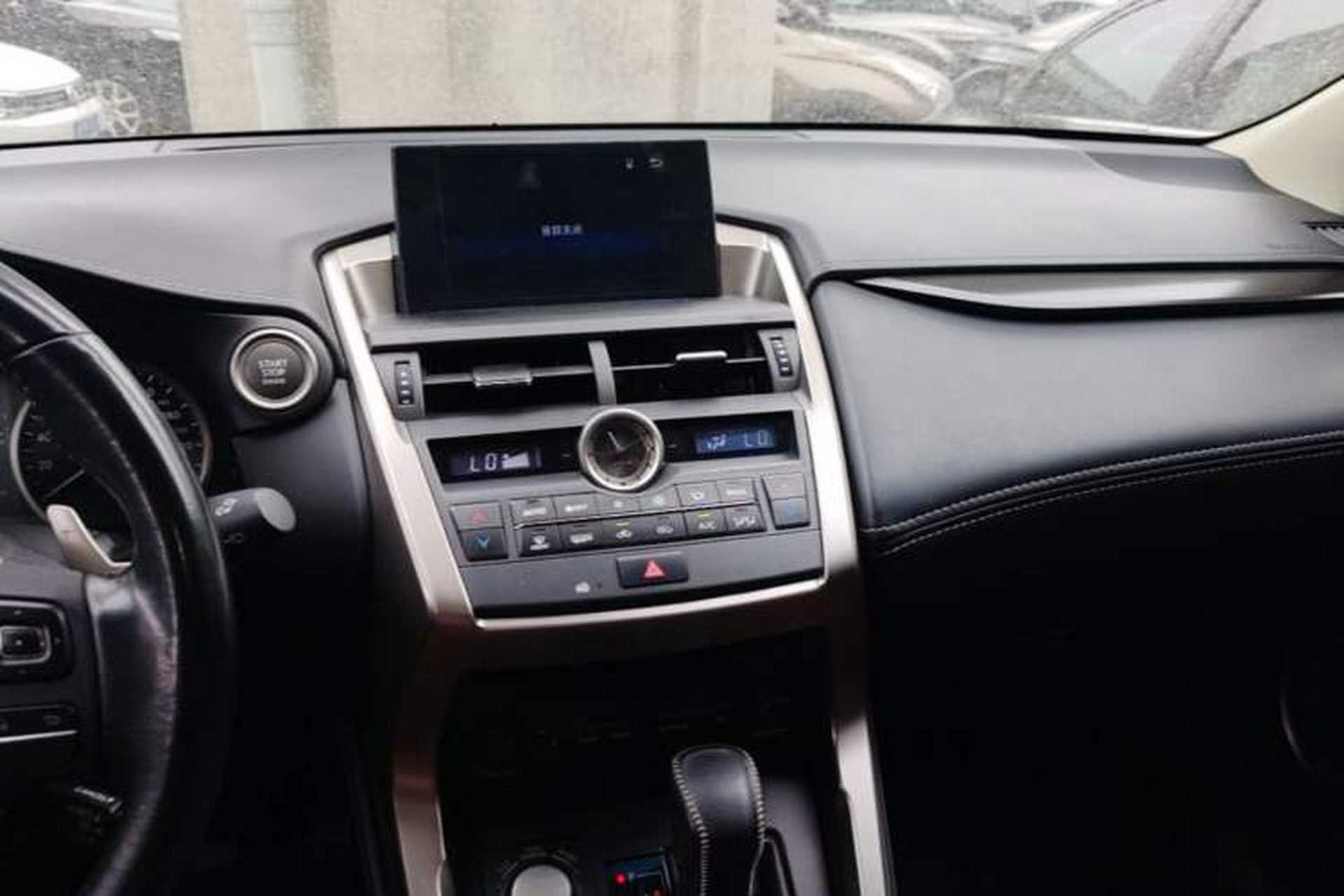 Used Lexus NX 2015 200T All-Wheel-Drive Fēngshàng Edition Audio And AC Panel