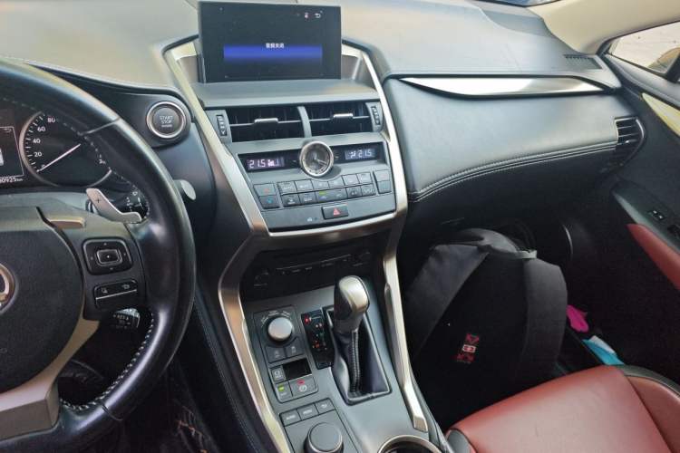 Used Lexus NX 2015 200T All-Wheel-Drive Fēngshàng Edition Audio And AC Panel