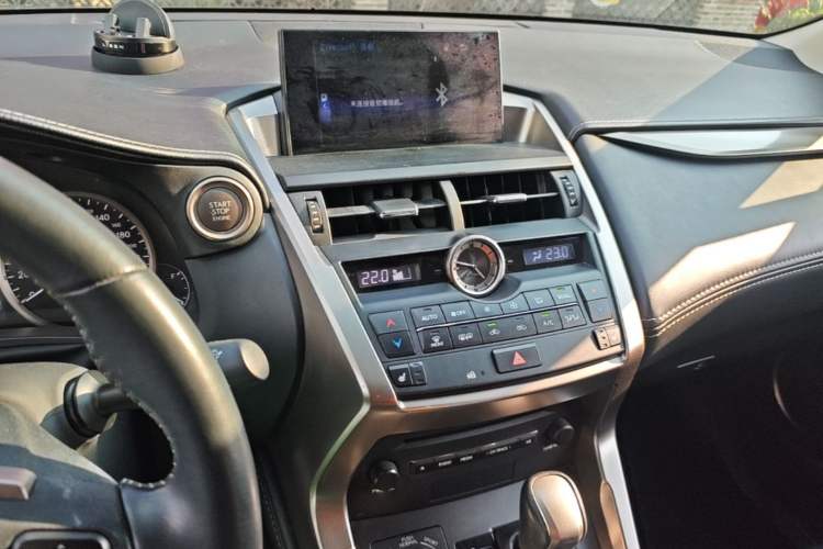 Used Lexus NX 2015 200 All-Wheel Drive Fēngshàng Edition Audio And AC Panel