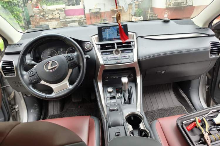 Used Lexus NX 2015 200 All-Wheel Drive Fēngshàng Edition Center Console