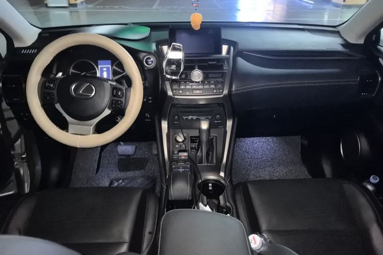 Used Lexus NX 2015 300h All-Wheel Drive Sharp Edition Center Console