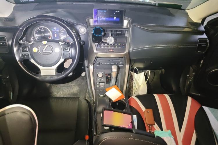 Used Lexus NX 2015 200 Front-Wheel Drive X-Trail SE Edition Center Console