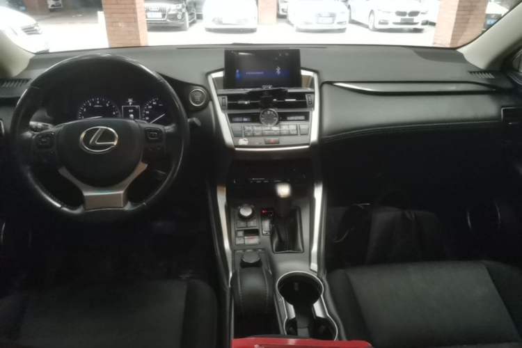Used Lexus NX 2015 200 Front-Wheel Drive X-Trail SE Edition Center Console