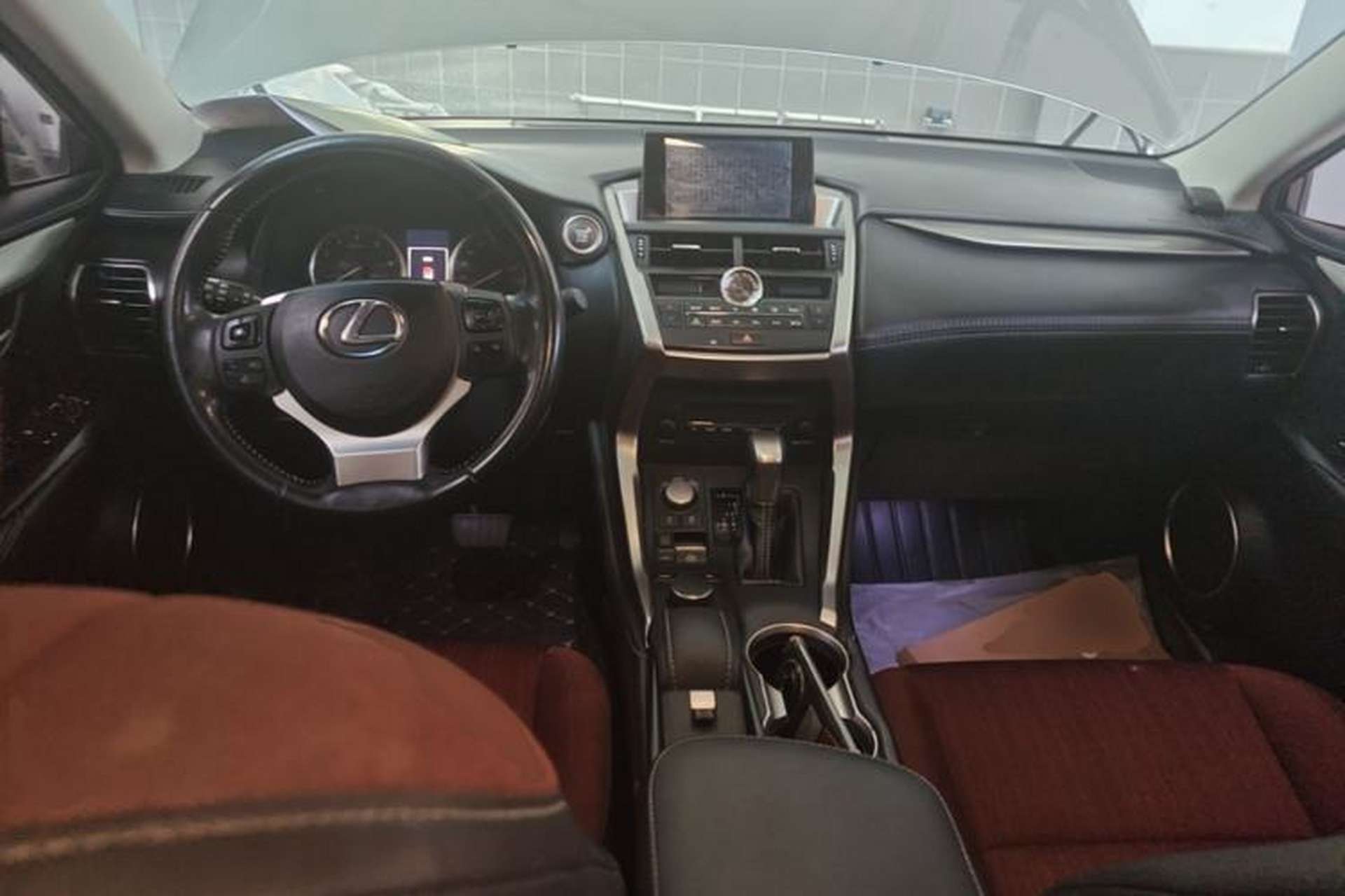 Used Lexus NX 2015 200 Front-Wheel Drive X-Trail SE Edition Center Console