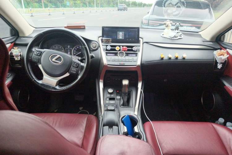 Used Lexus NX 2015 200 Front-Wheel Drive X-Trail SE Edition Center Console