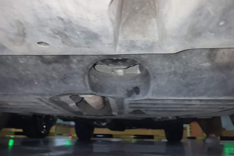 Used Lexus NX 2015 300h All-Wheel Drive Sharp Edition Chassis Front