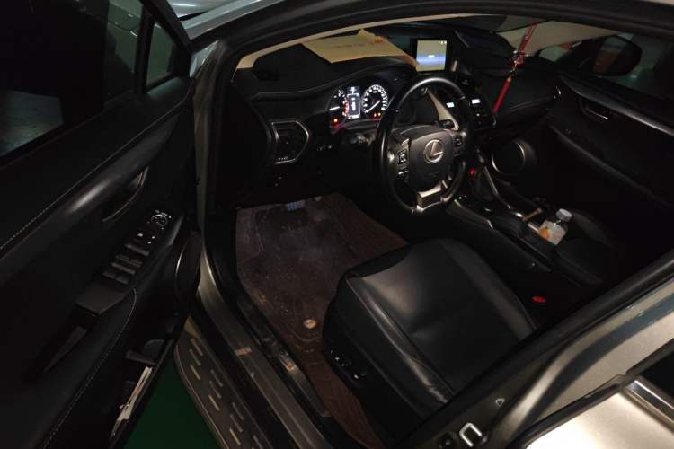 Used Lexus NX 2015 200T All-Wheel-Drive Fēngshàng Edition Driver Seat