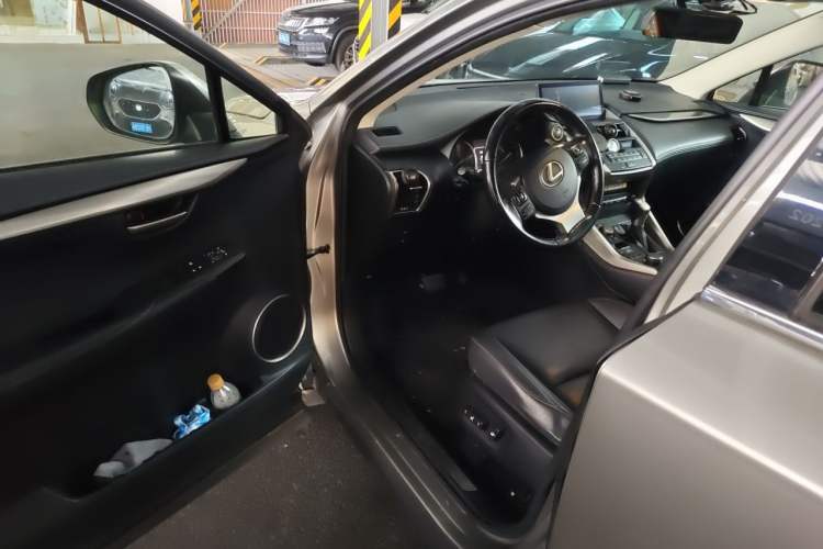 Used Lexus NX 2015 200T All-Wheel-Drive Fēngshàng Edition Driver Seat
