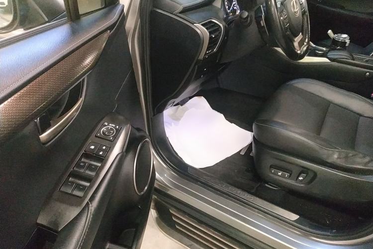 Used Lexus NX 2015 200T All-Wheel-Drive Fēngshàng Edition Driver Seat