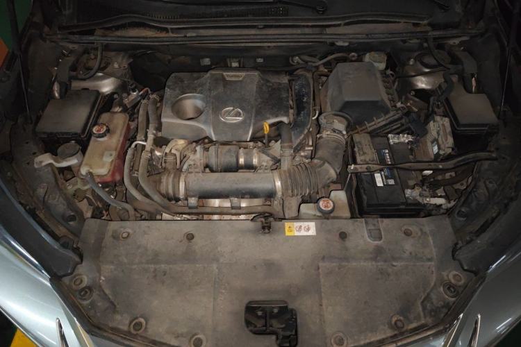 Used Lexus NX 2015 200T All-Wheel-Drive Fēngshàng Edition Engine Bay