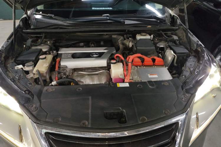 Used Lexus NX 2015 300h All-Wheel-Drive Fēngzhì Edition Engine Bay