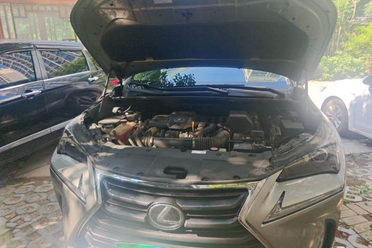 Used Lexus NX 2015 200T All-Wheel-Drive Fēngshàng Edition Engine Bay