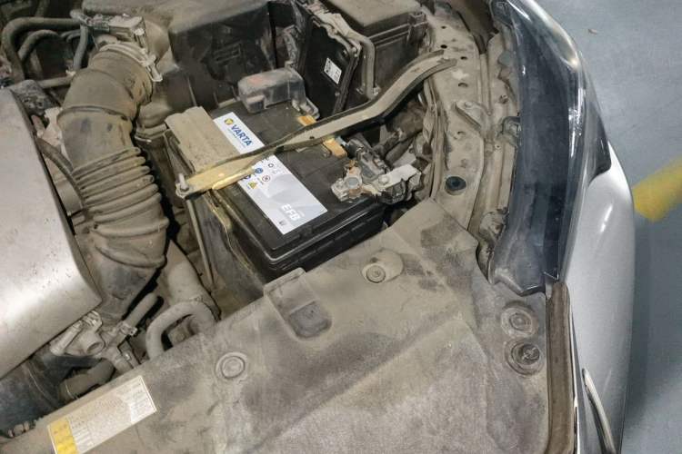 Used Lexus NX 2015 200 Front-Wheel Drive X-Trail SE Edition Engine Bay Left