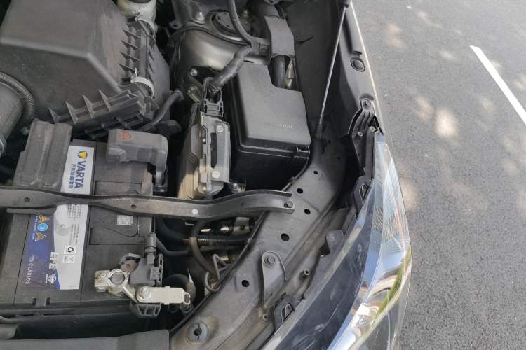 Used Lexus NX 2015 200T All-Wheel-Drive Fēngshàng Edition Engine Bay Left