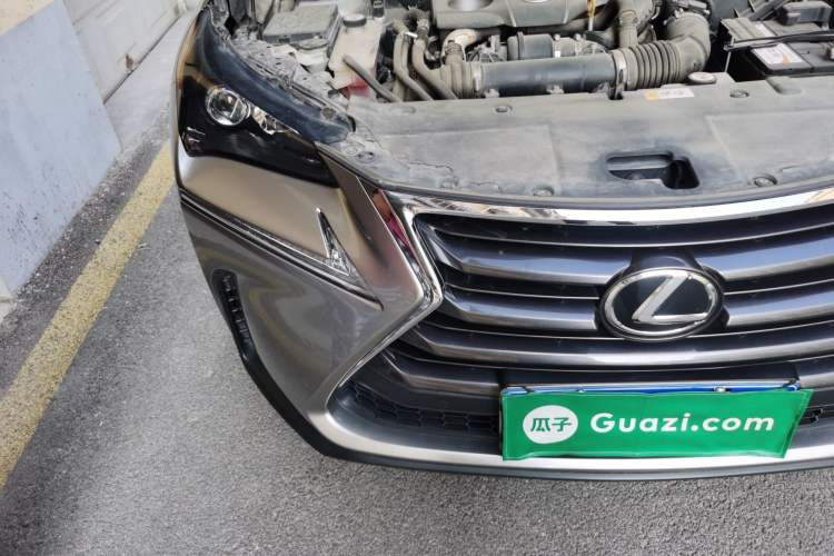 Used Lexus NX 2015 200T All-Wheel-Drive Fēngshàng Edition Engine Bay Right