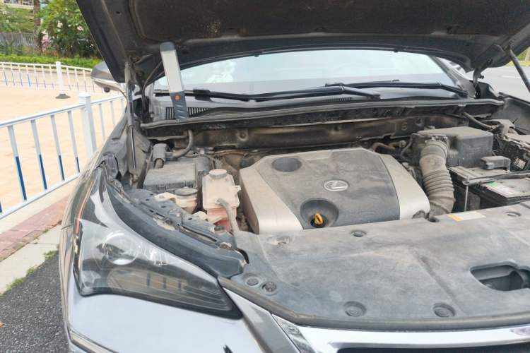 Used Lexus NX 2015 200 Front-Wheel Drive X-Trail SE Edition Engine Bay Right