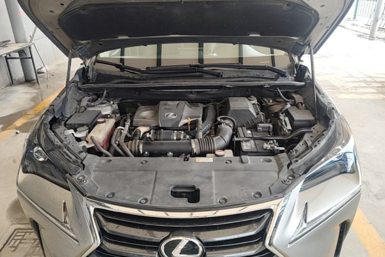 Used Lexus NX 2015 200T All-Wheel-Drive Fēngshàng Edition Engine Bay