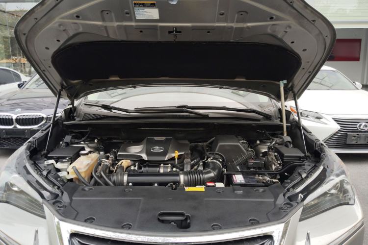 Used Lexus NX 2015 200T All-Wheel-Drive Fēngshàng Edition Engine Bay