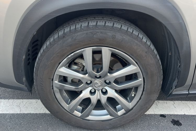 Used Lexus NX 2015 200T All-Wheel-Drive Fēngshàng Edition Exterior 3