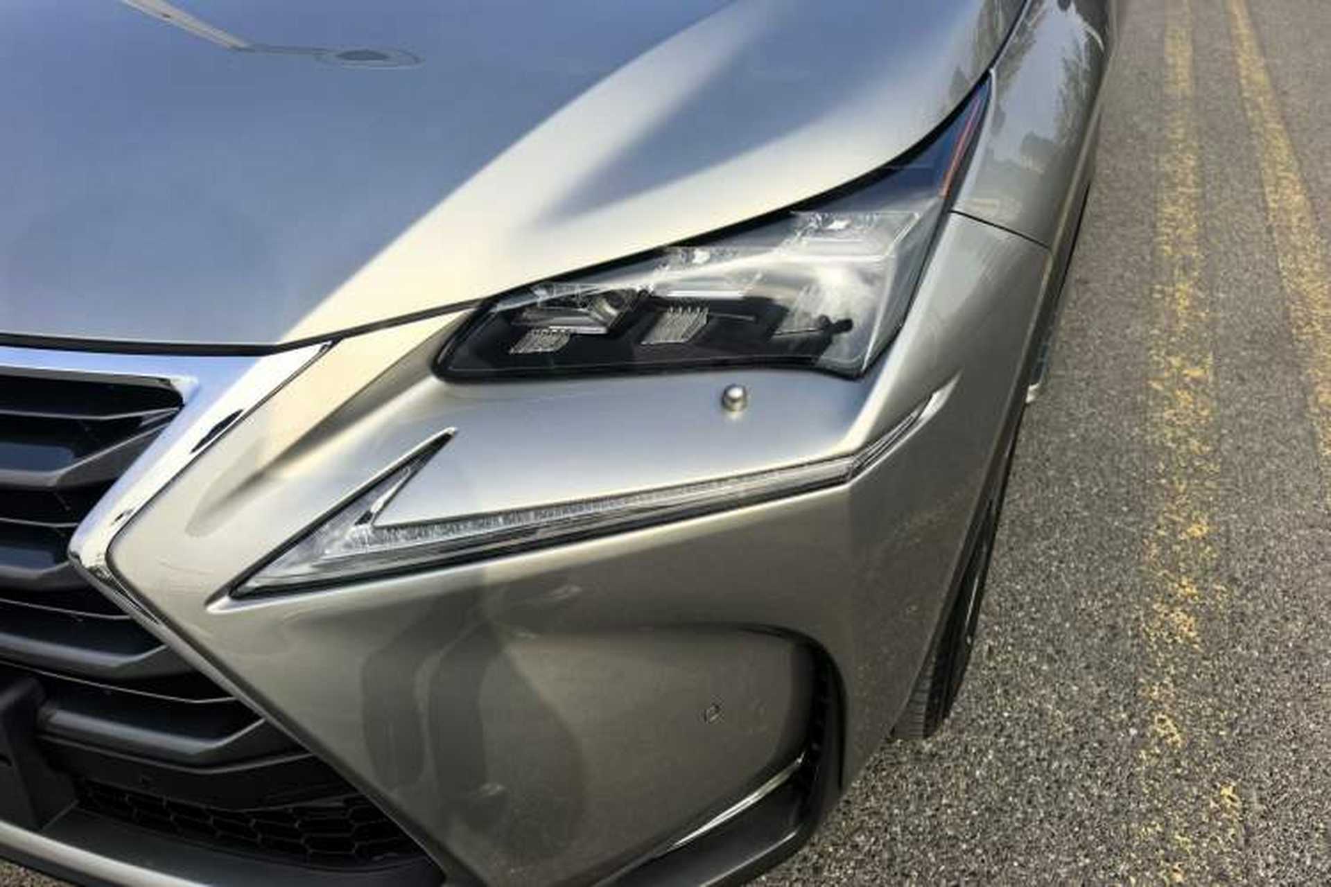 Used Lexus NX 2015 300h All-Wheel-Drive Fēngzhì Edition Exterior 6