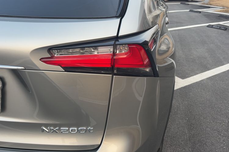 Used Lexus NX 2015 200T All-Wheel-Drive Fēngshàng Edition Exterior 7
