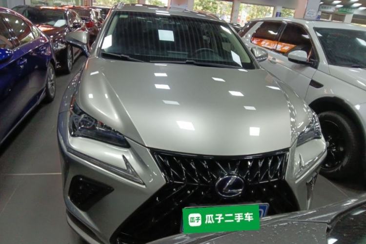 Used Lexus NX 2015 300h Front-Drive Fēngshàng Edition Front