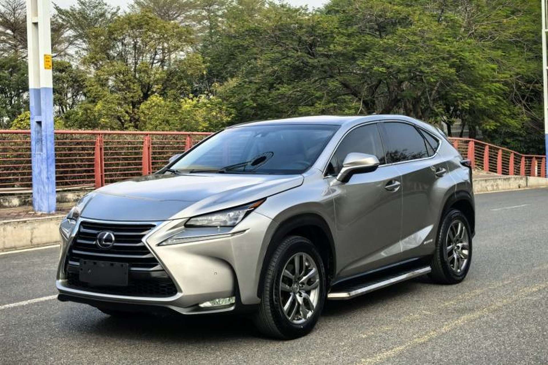 Used Lexus NX 2015 300h All-Wheel-Drive Fēngzhì Edition Front Left 45 Deg