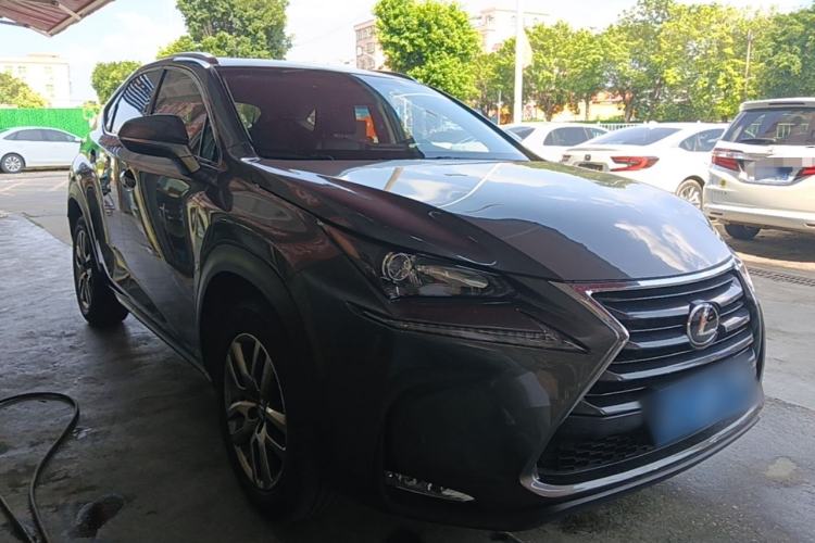 Used Lexus NX 2015 200T All-Wheel-Drive Fēngshàng Edition Front Right 45 Deg