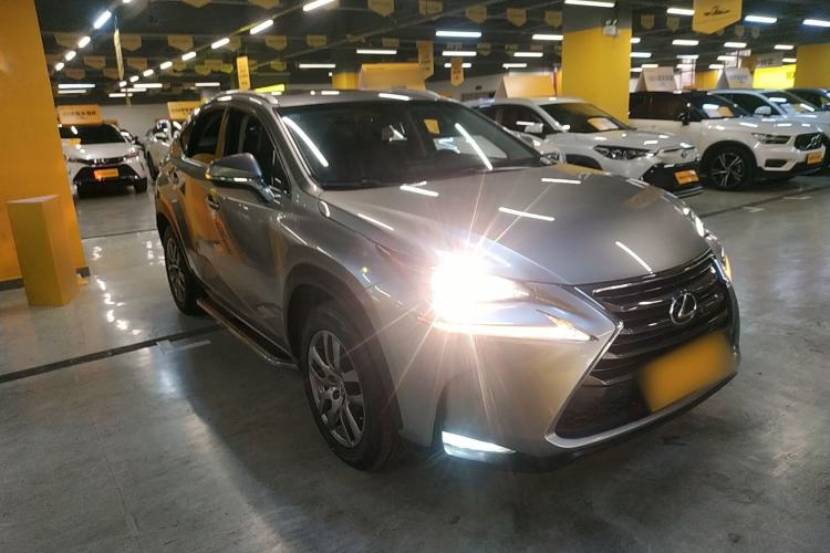 Used Lexus NX 2015 200T All-Wheel-Drive Fēngshàng Edition Front Right 45 Deg