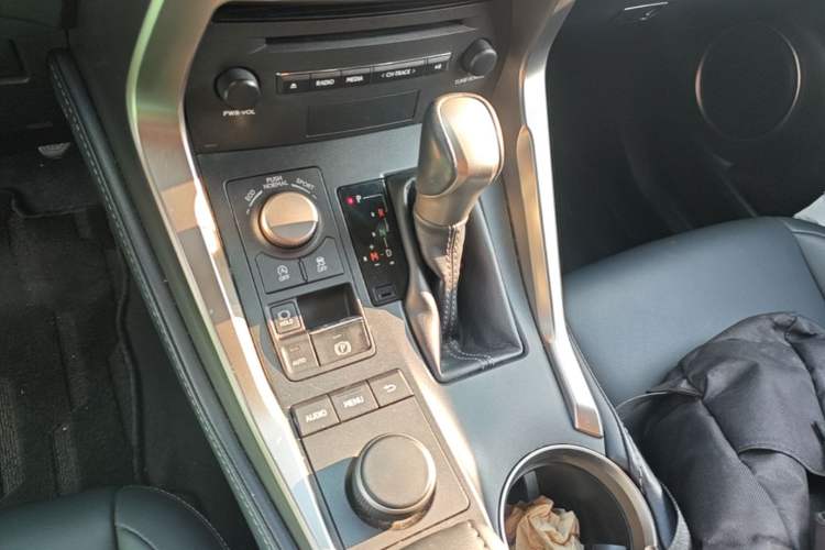 Used Lexus NX 2015 200 All-Wheel Drive Fēngshàng Edition Gear Lever