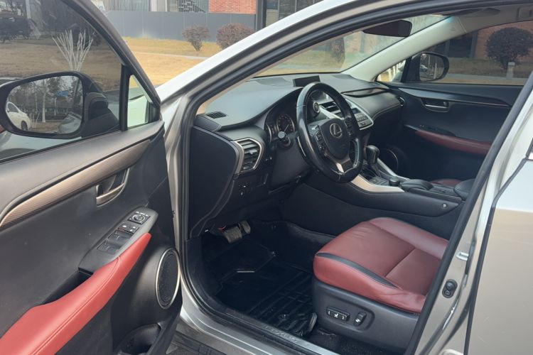 Used Lexus NX 2015 200T All-Wheel-Drive Fēngshàng Edition Interior 1