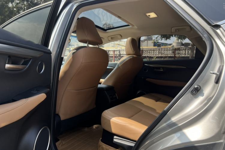 Used Lexus NX 2015 200T All-Wheel-Drive Fēngshàng Edition Interior 2