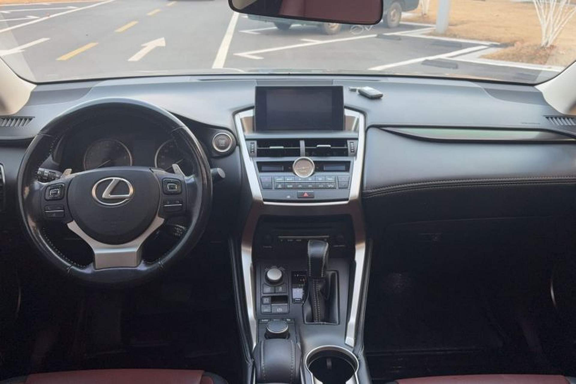 Used Lexus NX 2015 200T All-Wheel-Drive Fēngshàng Edition Interior 3