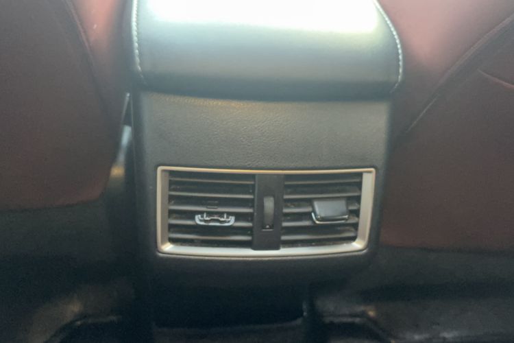 Used Lexus NX 2015 200T All-Wheel-Drive Fēngshàng Edition Interior 4