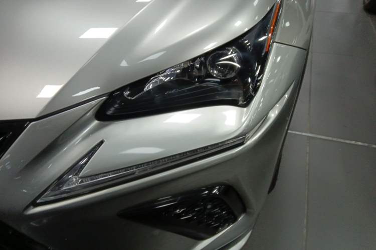 Used Lexus NX 2015 300h Front-Drive Fēngshàng Edition Left Front Headlight