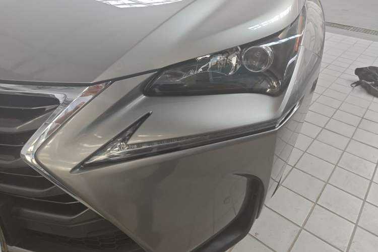 Used Lexus NX 2015 200 Front-Wheel Drive X-Trail SE Edition Left Front Headlight